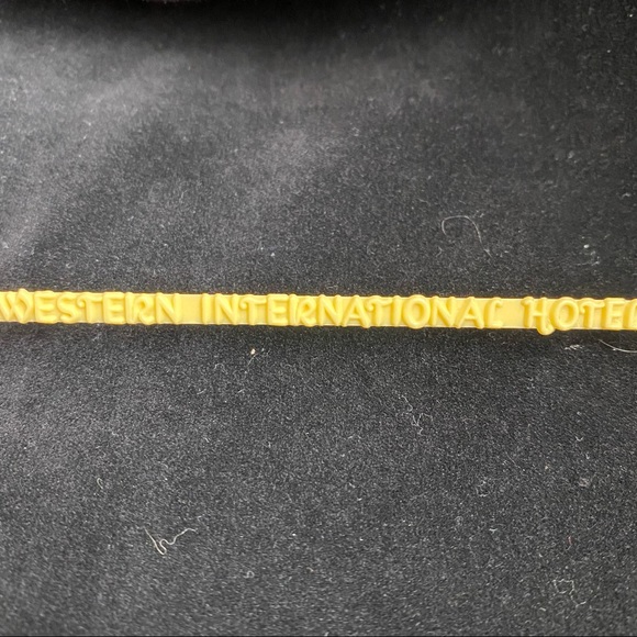 Lot of 5 Vintage Hotel, Restaurant & Pub Swizzle Sticks/Cocktail Stirrers - Picture 9 of 12